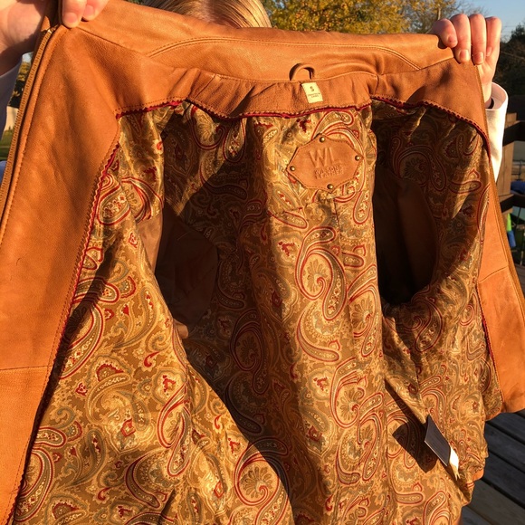 Wilson’s Leather Tan Jacket - Picture 6 of 8